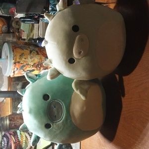 2 "Drew" Squishmallows